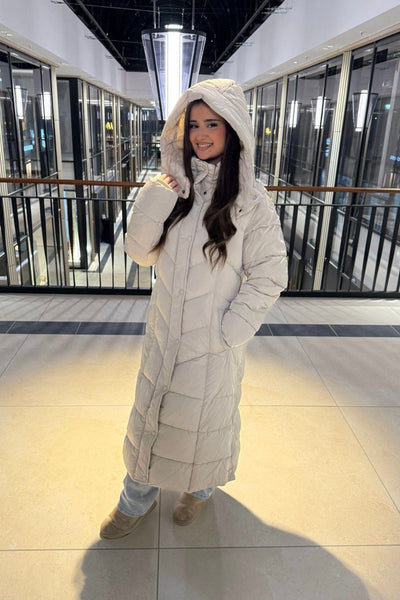 Parka mit Kapuze - Langer Wintermantel