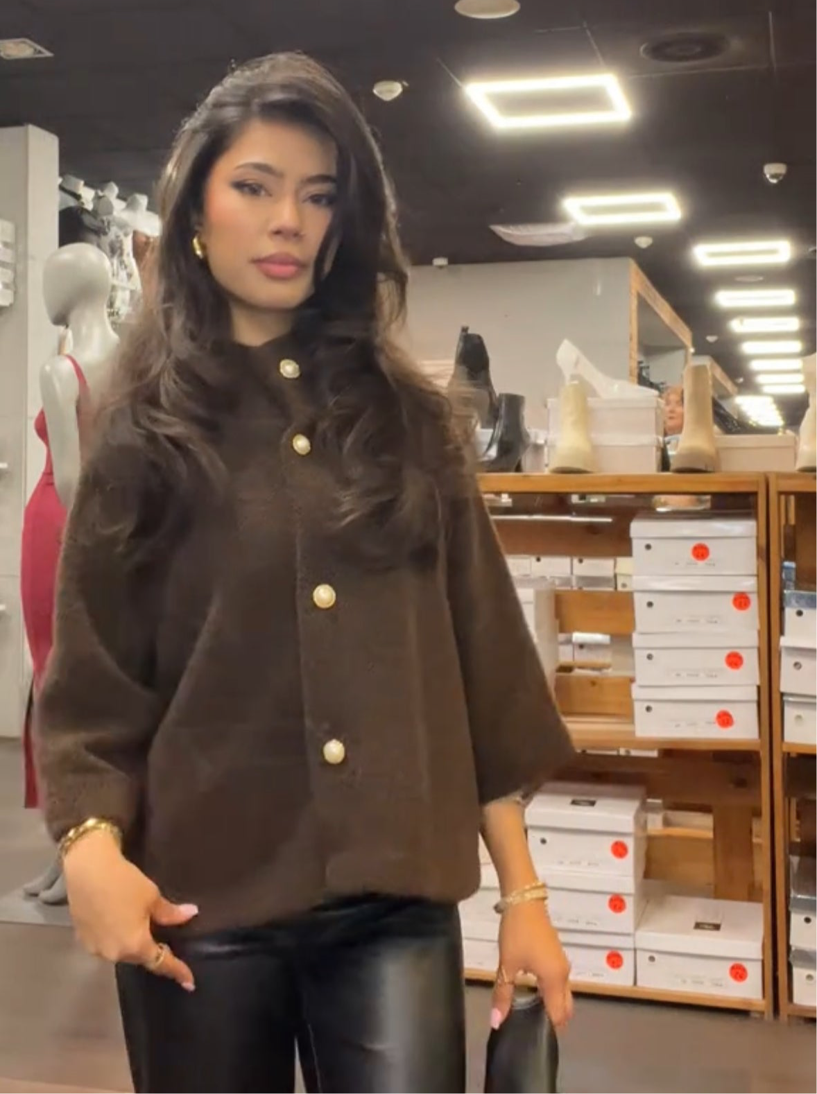 Elegante Strickjacke mit Knöpfen