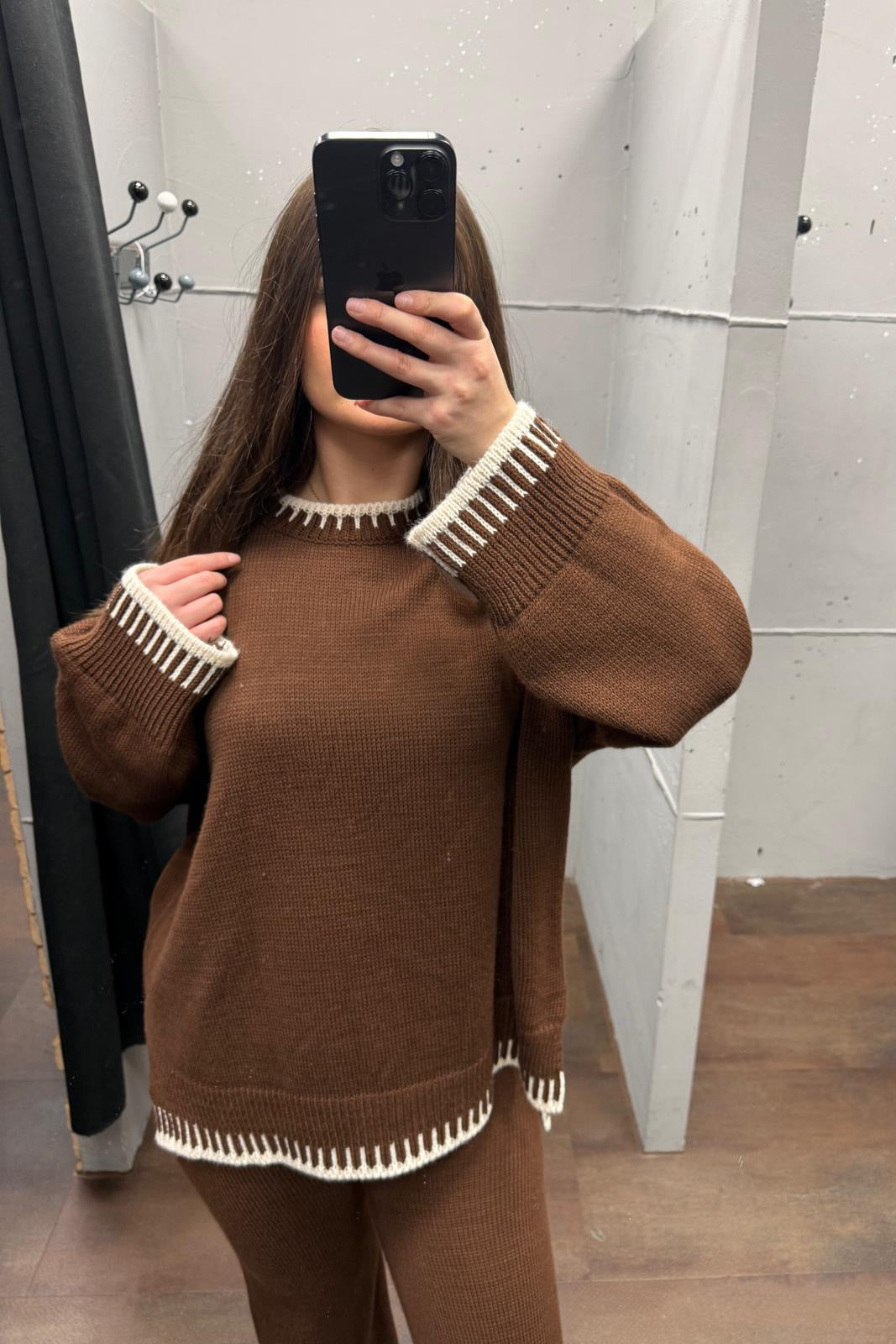 Gemütliches Strickset - Pullover & Hose Set