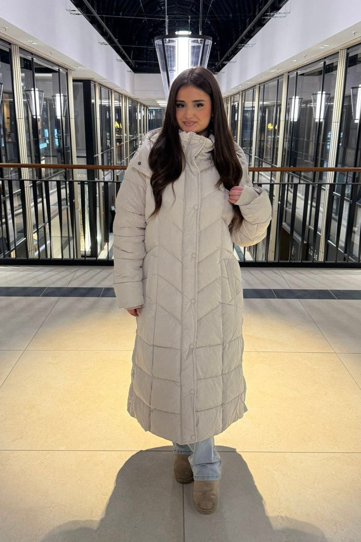 Parka mit Kapuze - Langer Wintermantel