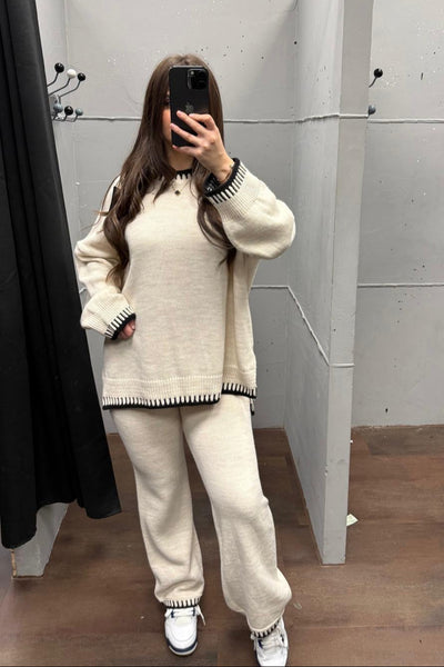 Gemütliches Strickset - Pullover & Hose Set