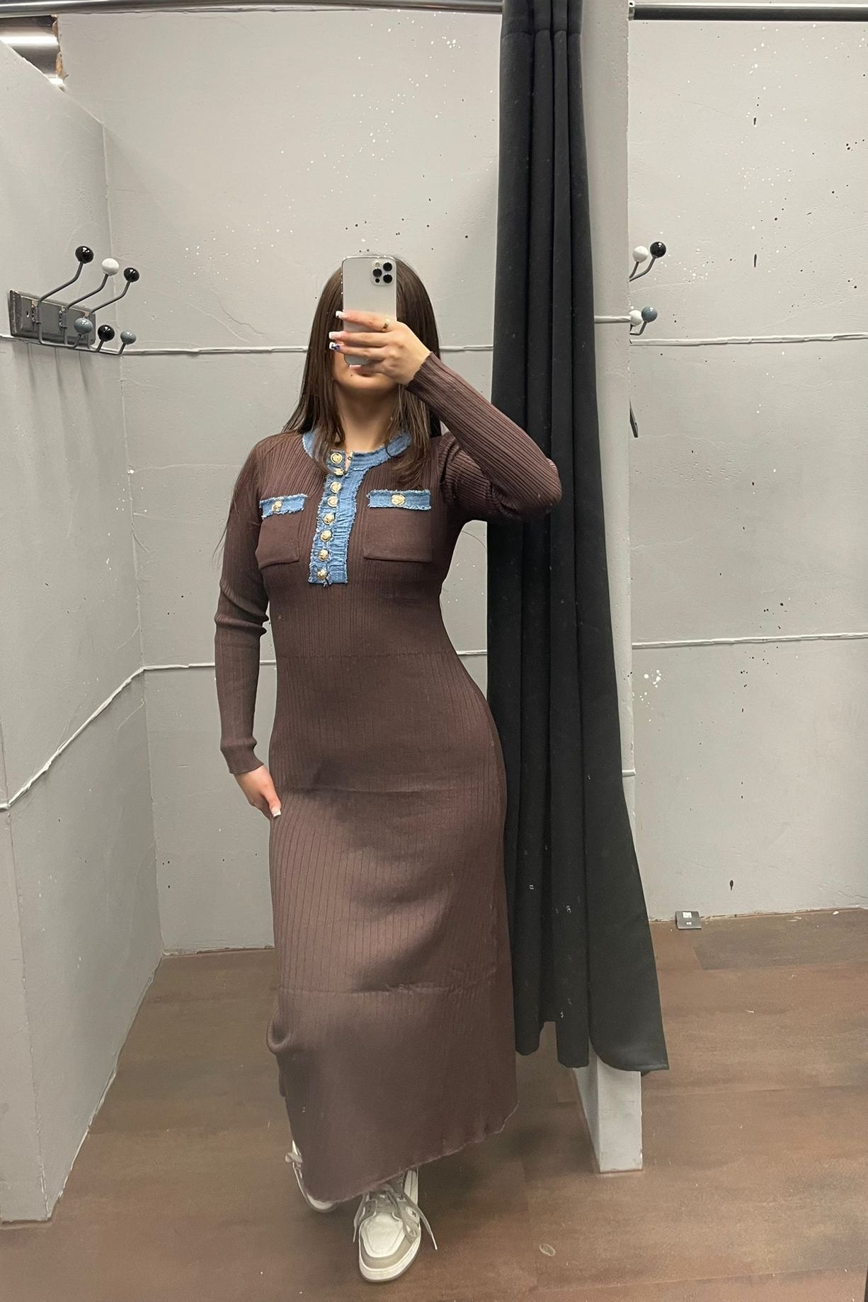 Elegantes Kleid mit Denim-Details - Langarm Dress