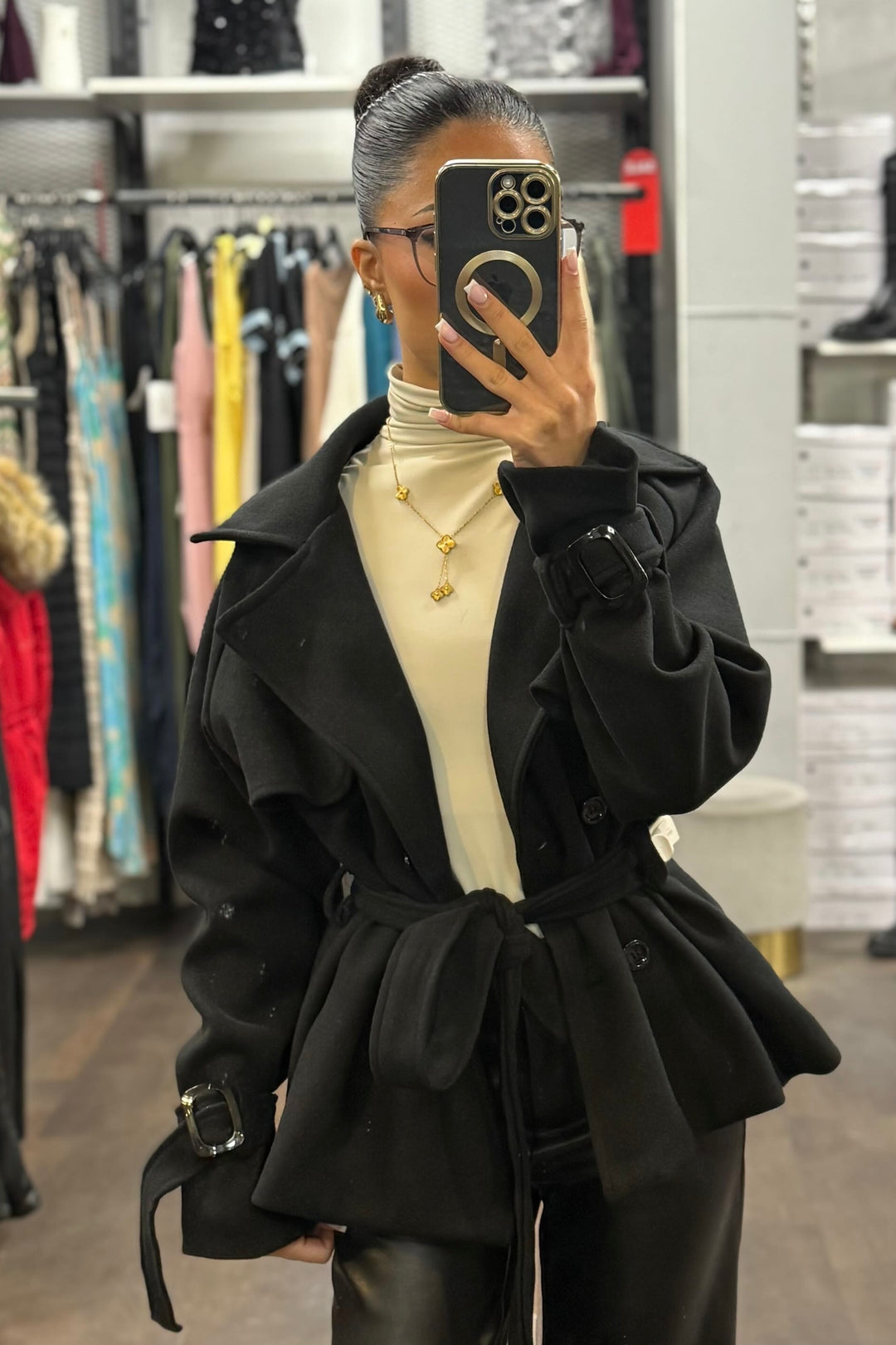 Kurzer Trenchcoat