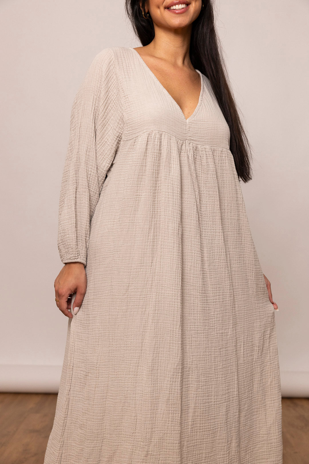 Musselin Kleid - Maxi mit V Ausschnitt - mystylemode.de
