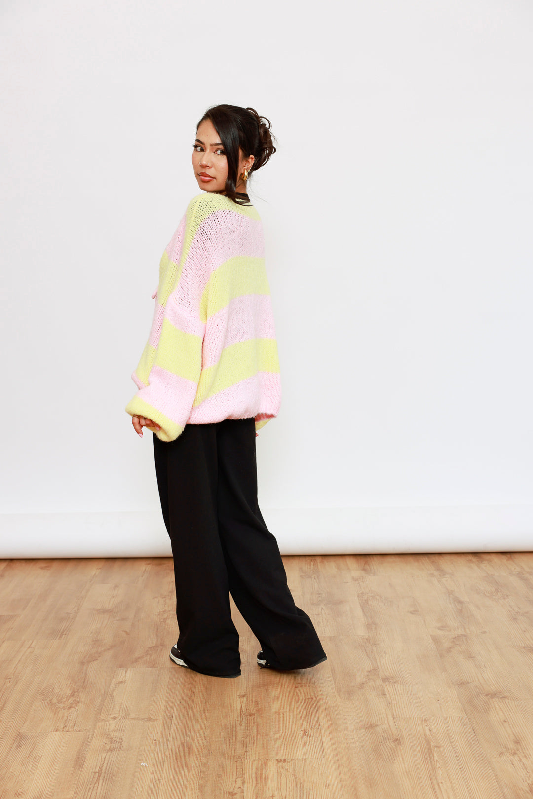 Oversize Strick-Cardigan mit Blockstreifen – Rosa &amp; Gelb