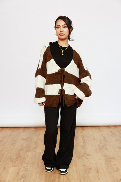 Oversize Strick-Cardigan mit Blockstreifen – Braun & Beige