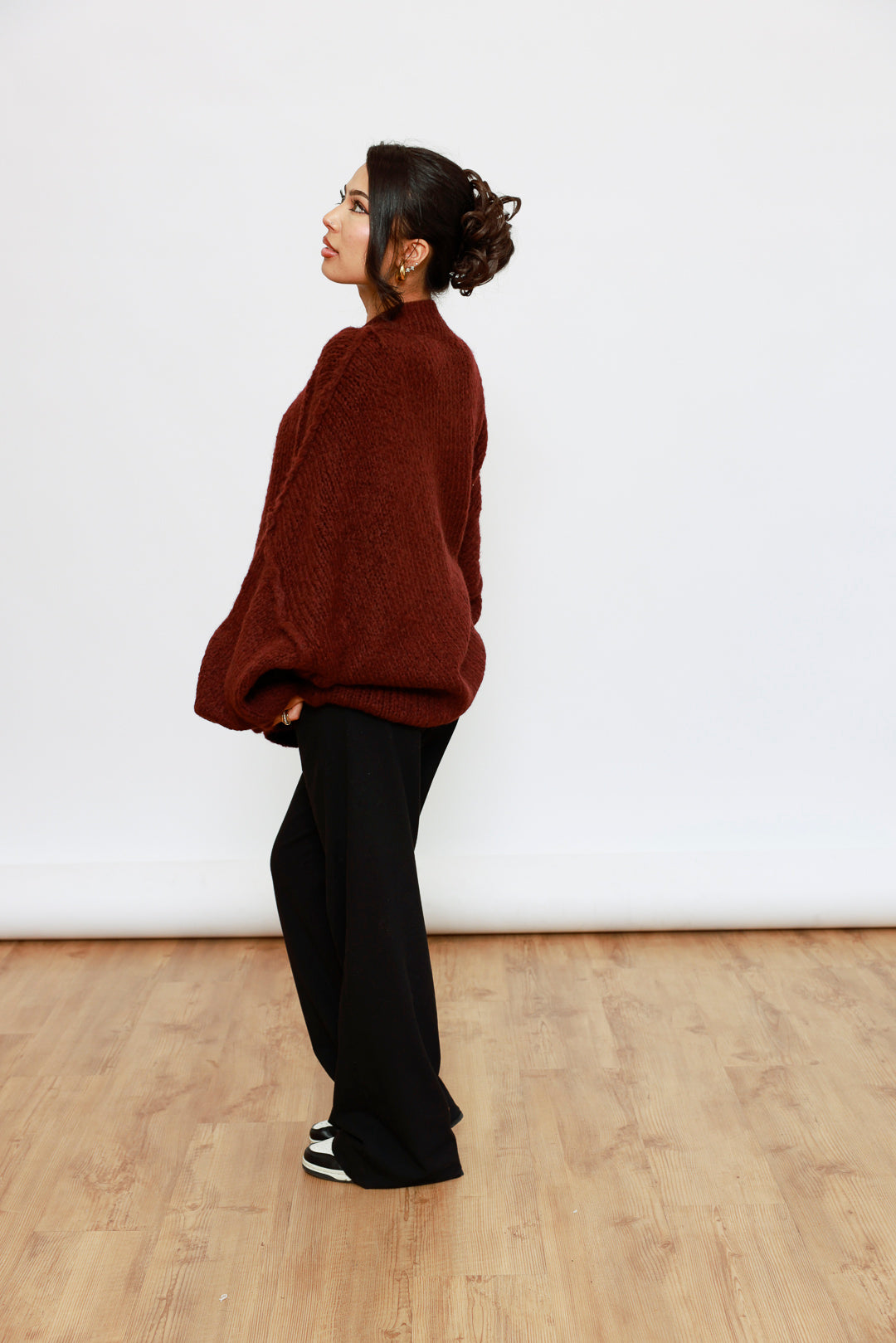 Lange Oversize Strickjacke mit Knöpfen – Chunky Knit