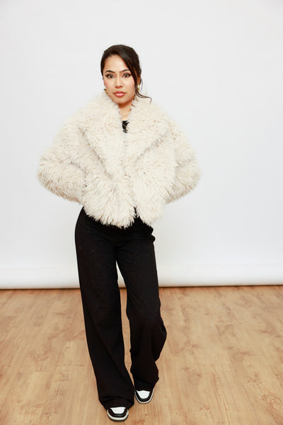 Kunstfell Jacke mit XXL-Kragen