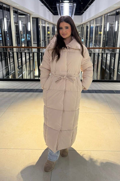 Langer gesteppter Mantel zum binden