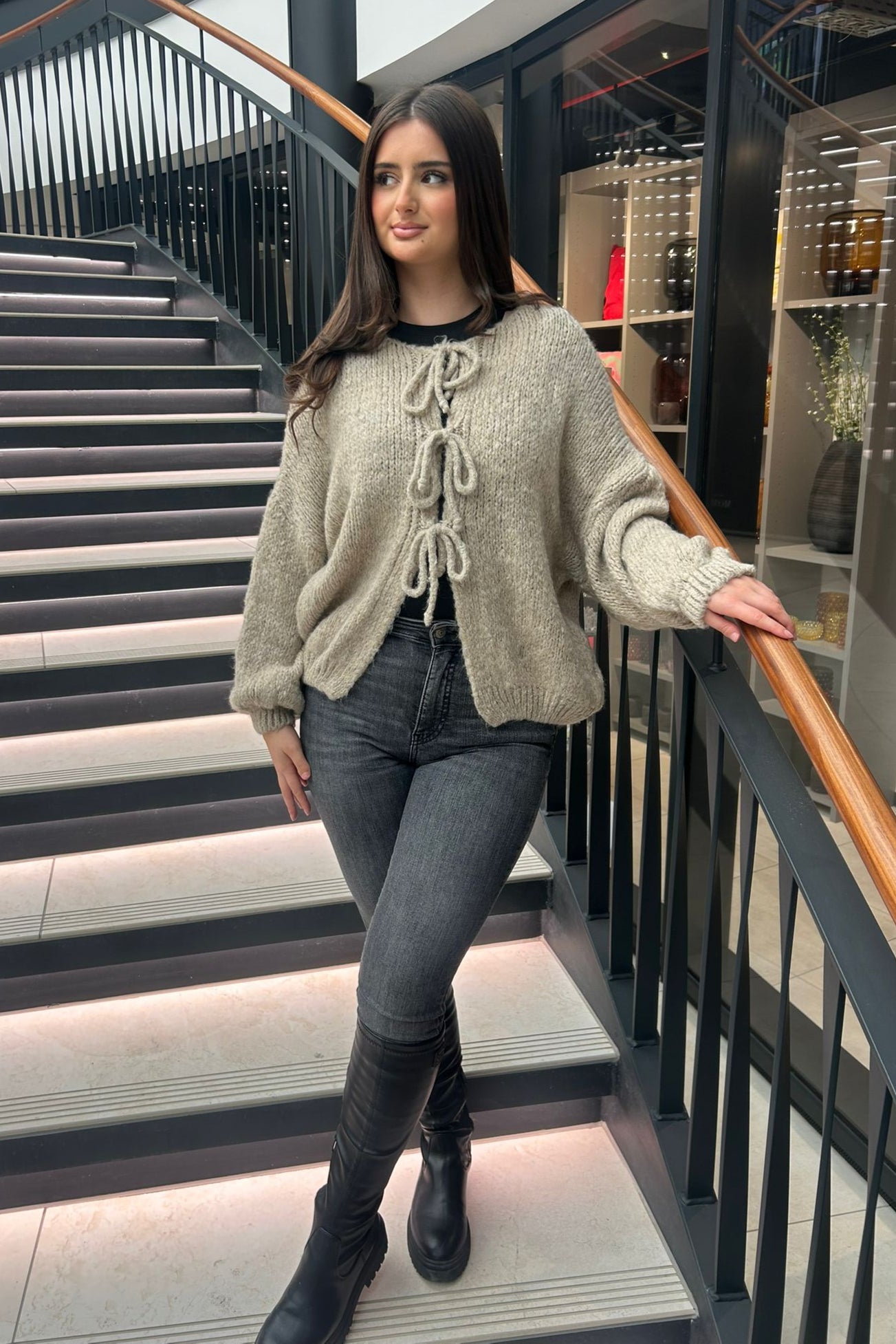 Strickjacke mit Schnürung - Chunky Knit Cardigan