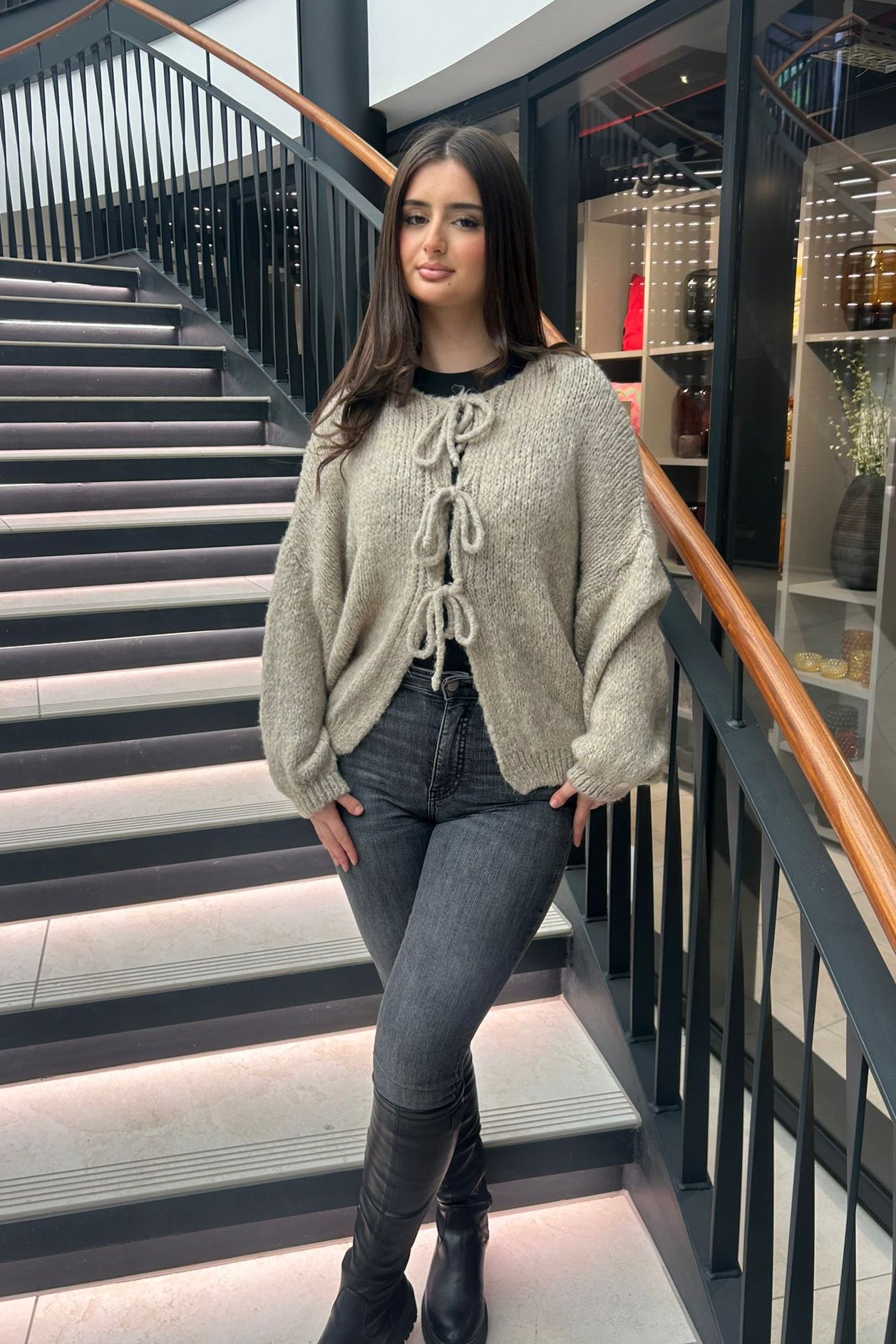 Strickjacke mit Schnürung - Chunky Knit Cardigan