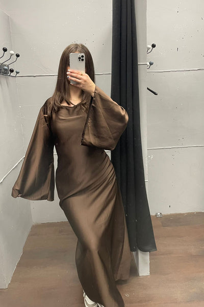 Elegantes Kleid mit Rückenschnürung