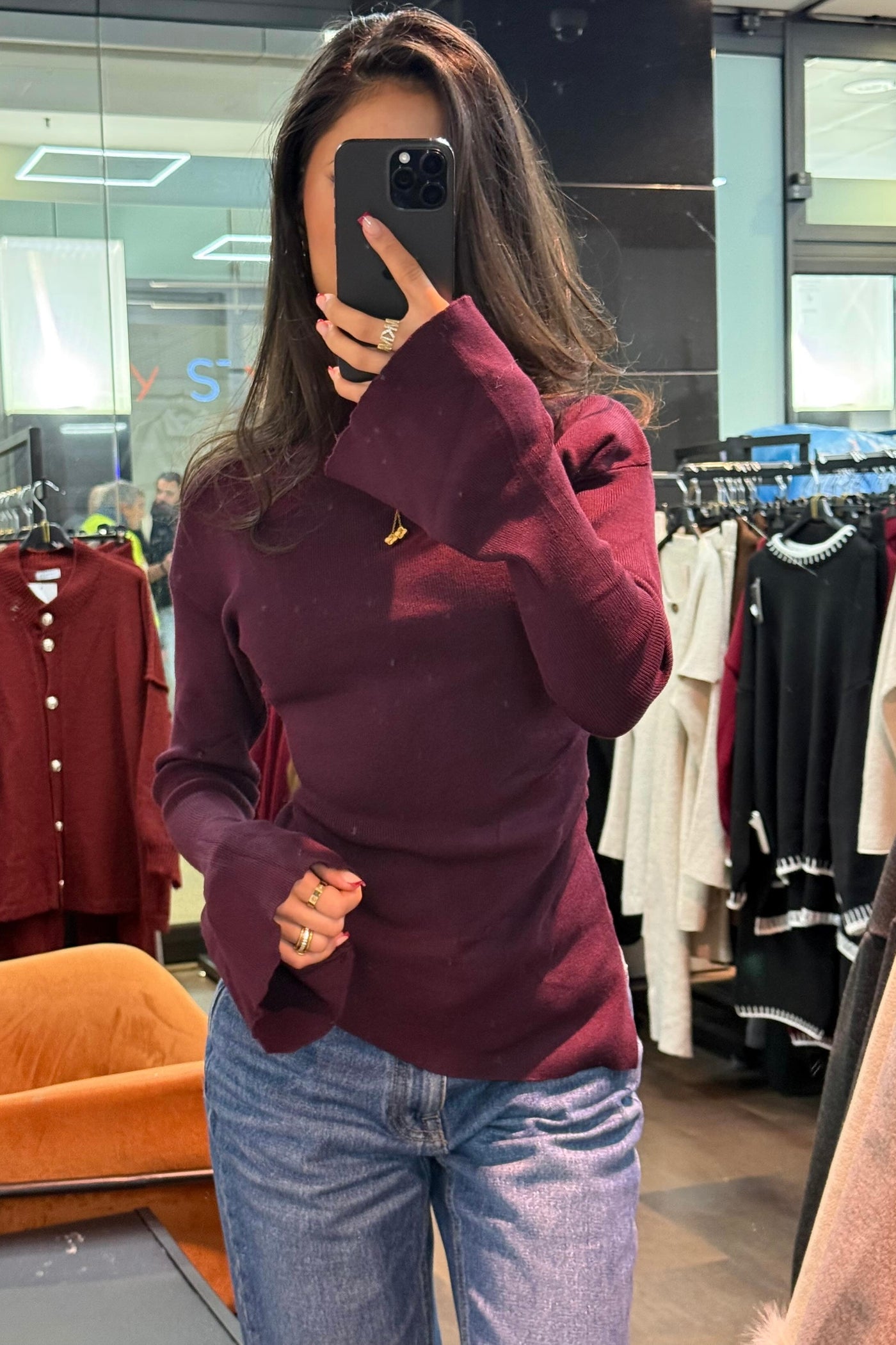 Pullover mit hohem Kragen - Asymmetrischer Schnitt