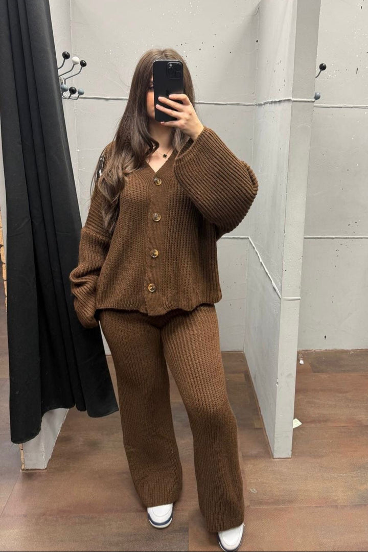 Loungewear Set - Oversize Strickset Cardigan &amp; Weite Hose