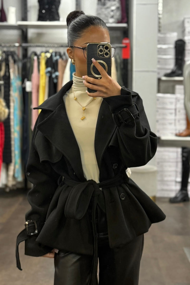 Kurzer Trenchcoat
