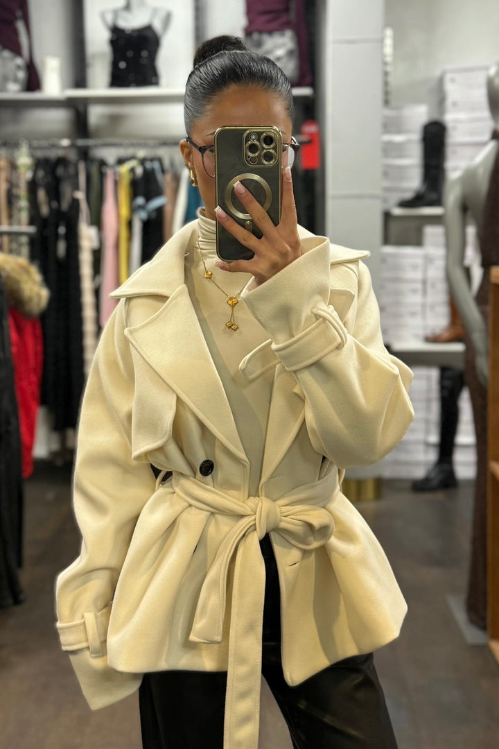 Kurzer Trenchcoat