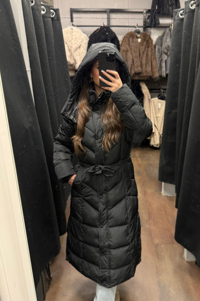 Parka mit Kapuze - Langer Wintermantel