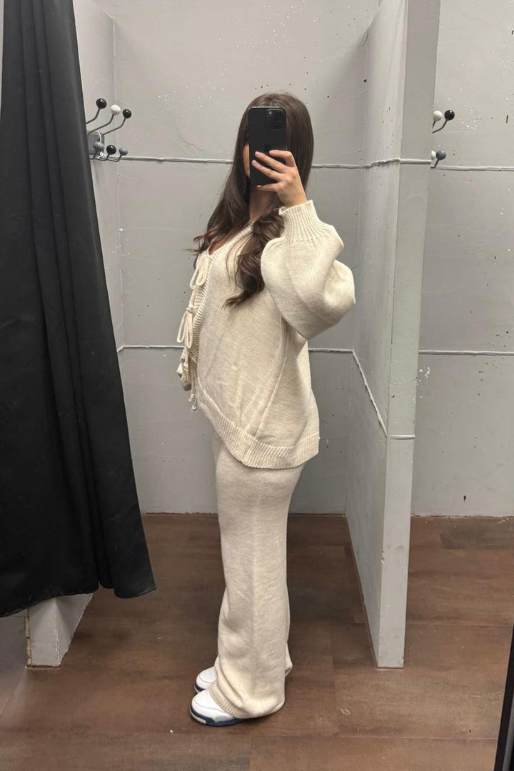 Strickset mit Schnürung - Pullover &amp; Hose Set