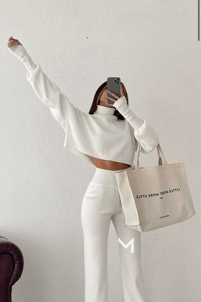 Loungewear-Set - Cropped Rollkragenpullover &amp; Strickhose