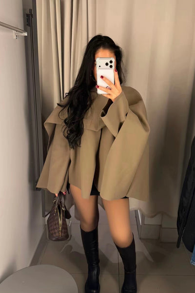 Cape Jacke mit Schal