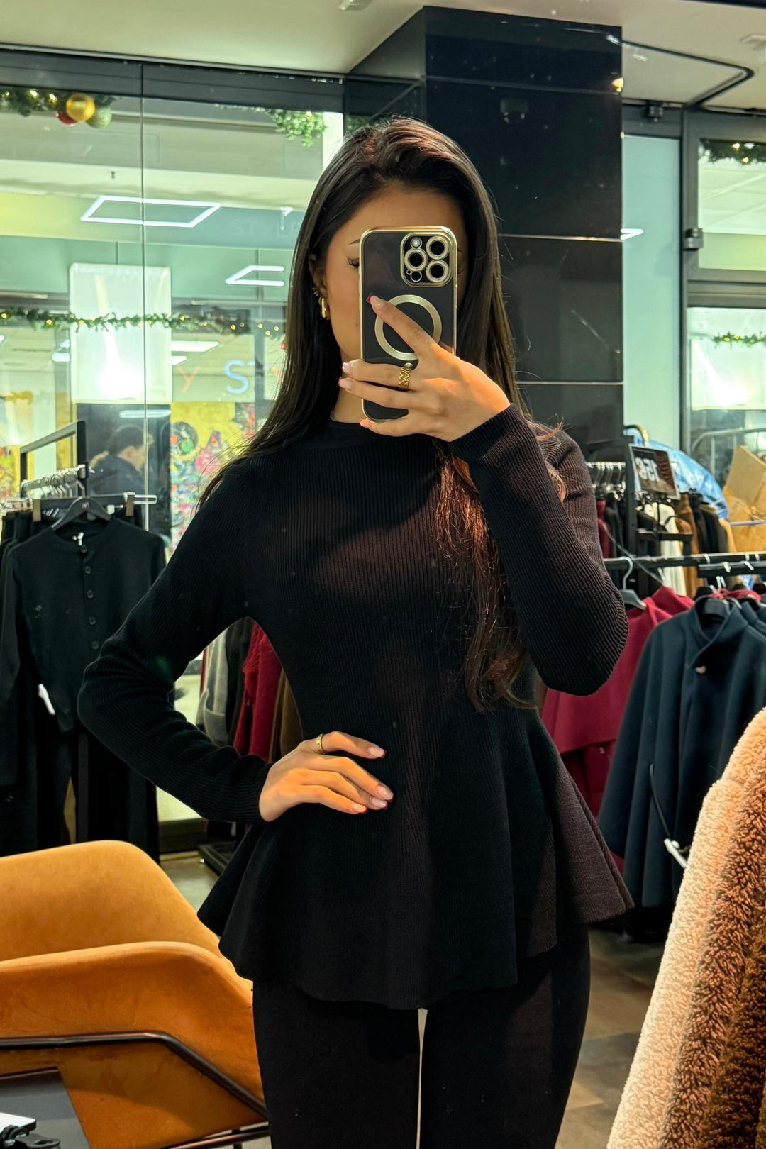 Peplum-Top aus Rippstrick