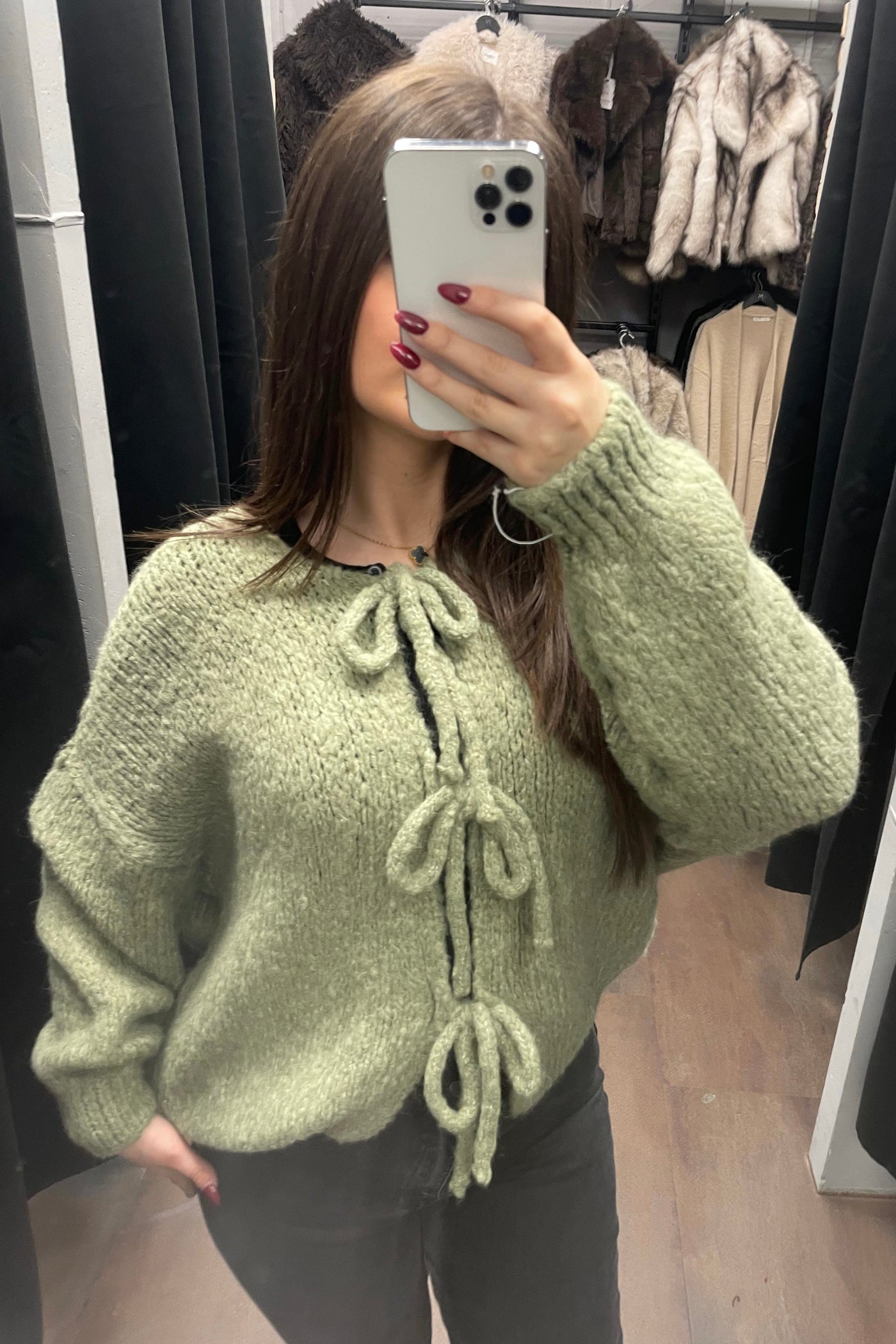 Strickjacke mit Schnürung - Chunky Knit Cardigan