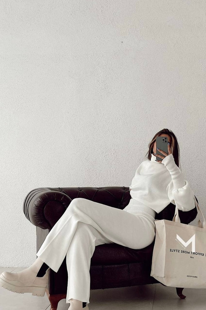 Loungewear-Set - Cropped Rollkragenpullover &amp; Strickhose
