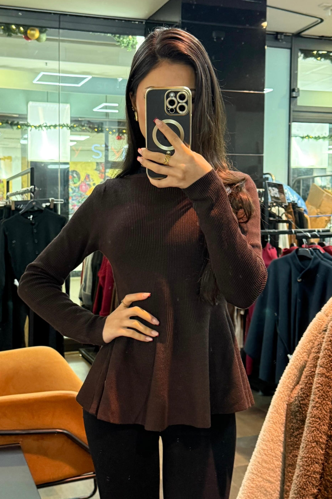 Peplum-Top aus Rippstrick