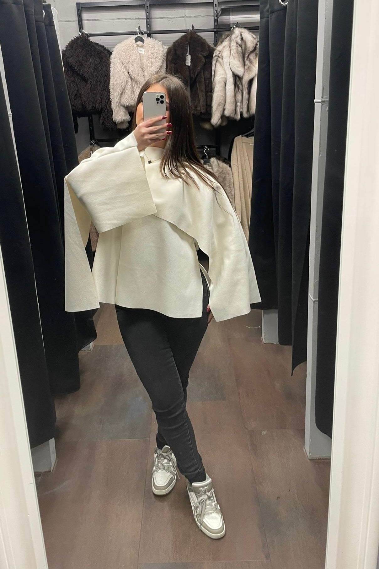 Cape Jacke mit Schal