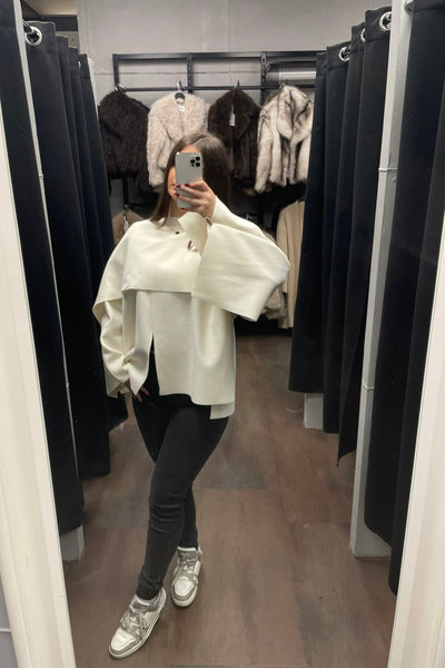 Cape Jacke mit Schal