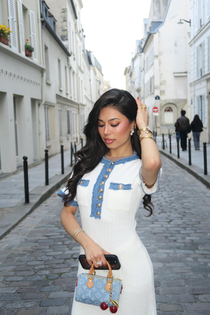 Elegantes Bodycon-Kleid mit Jeans Kontrast-Akzenten