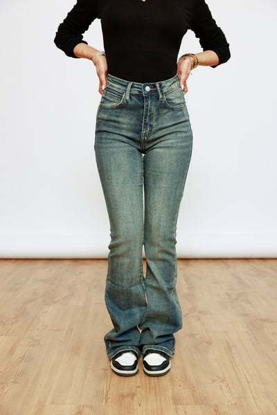 High Waist Flared Jeans - blau/grün