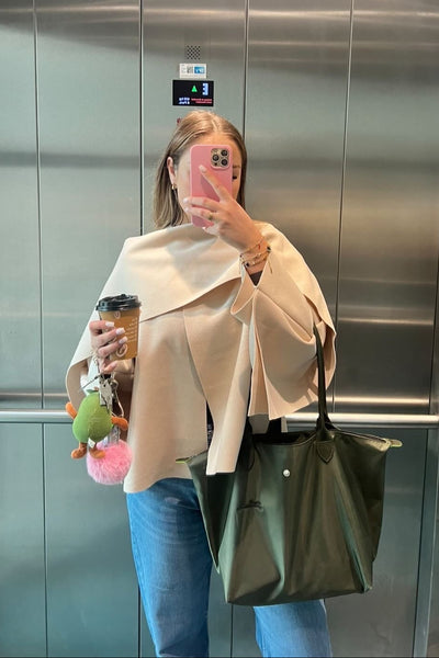 Cape Jacke mit Schal