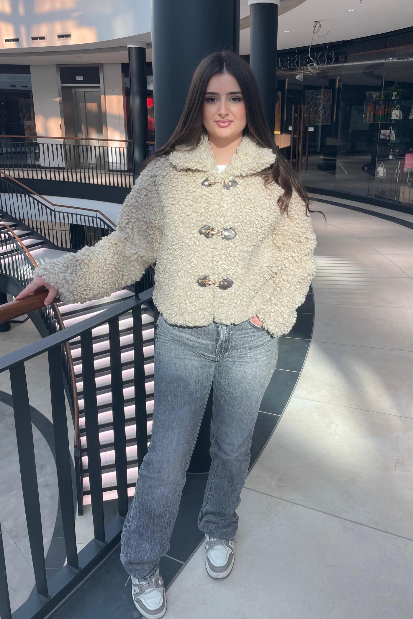 Kuschelige Teddy-Jacke mit Knebelverschluss