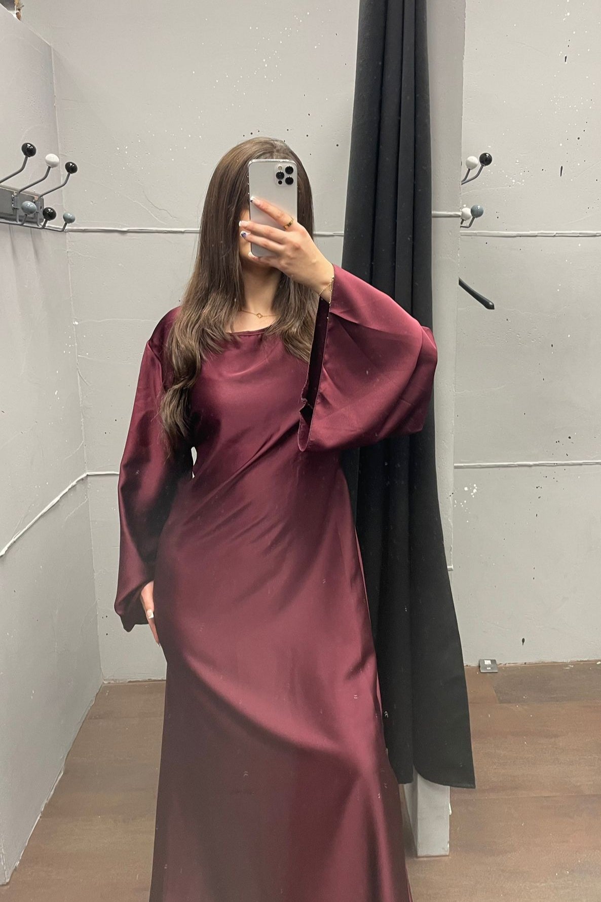 Elegantes Kleid mit Rückenschnürung