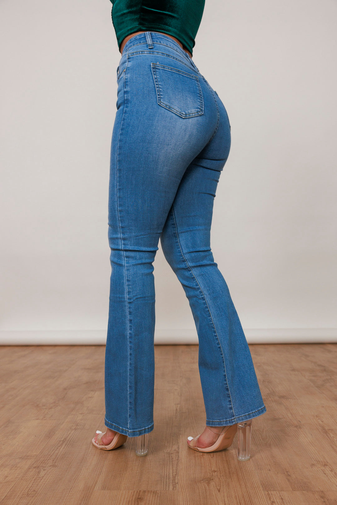 High Waist Flared Jeans - mystylemode.de