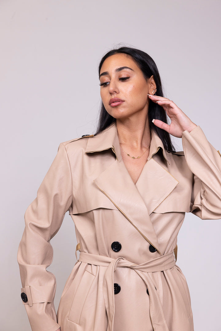 Kurzer Trenchcoat aus Kunstleder - mystylemode.de